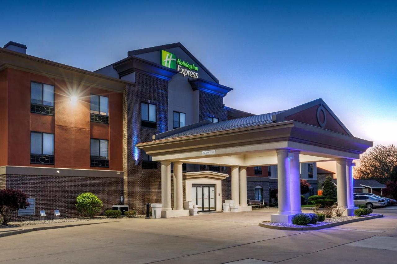 Holiday Inn Express Hotel & Suites Shelbyville By Ihg Bagian luar foto