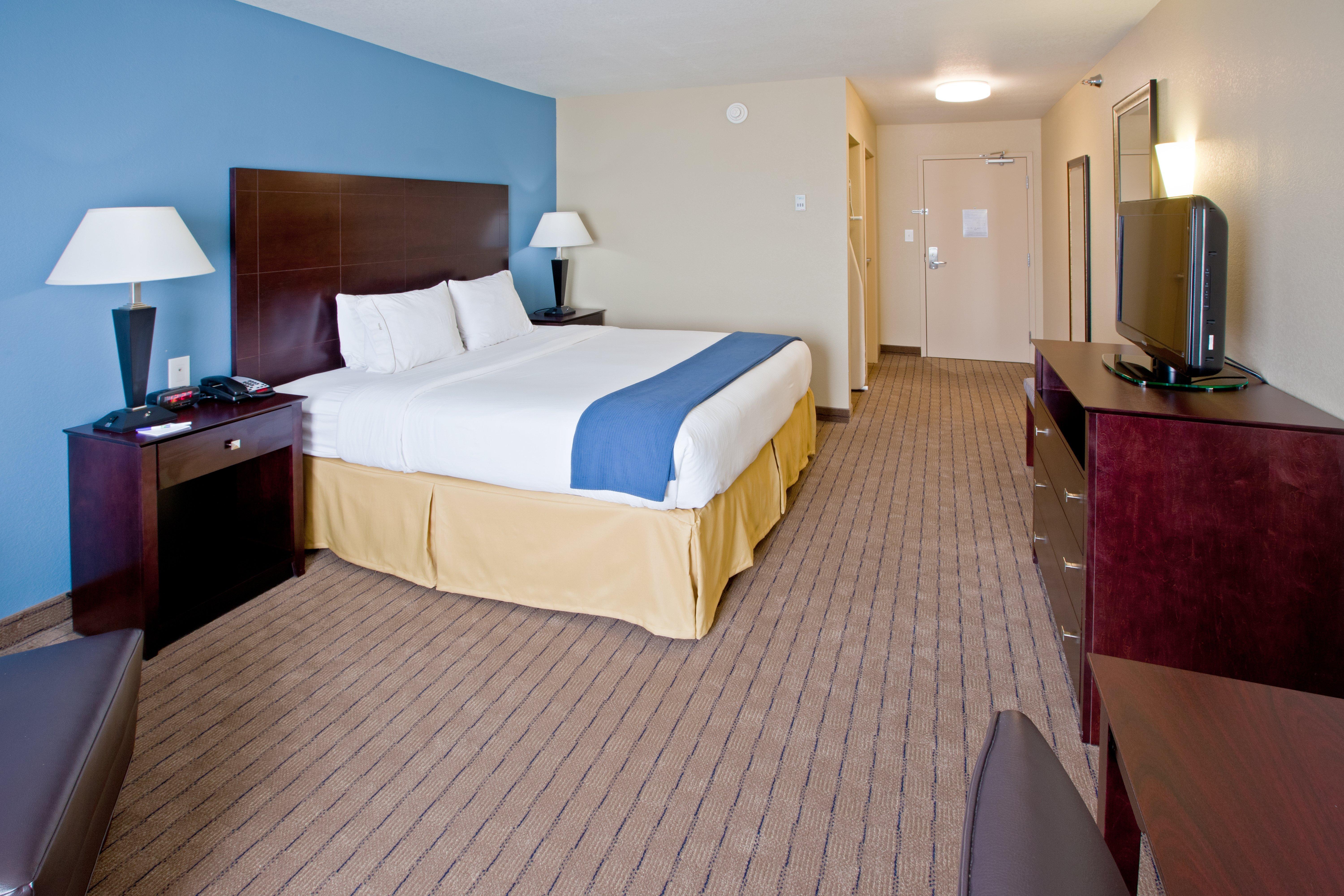 Holiday Inn Express Hotel & Suites Shelbyville By Ihg Bagian luar foto